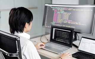 杞县 api php源码,下载的php源码怎么运行呢？